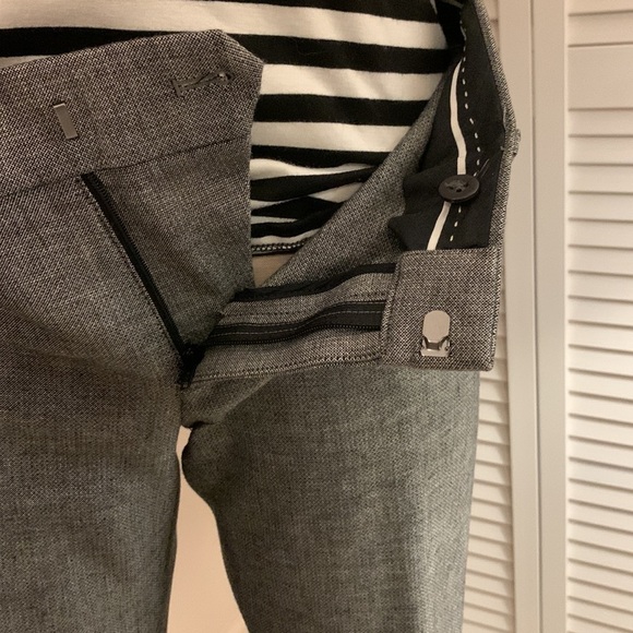 BANANA Republic Size 4 Gray Pants- Good Condition - Picture 7 of 15